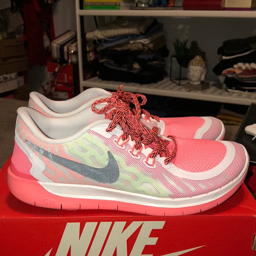 Nike 5.0 RUNNING SHOES.